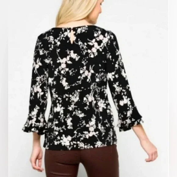 Women’s Karl Lagerfeld floral blouse 1X - Picture 2 of 10